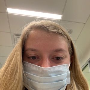 Meet your Posher, Abby